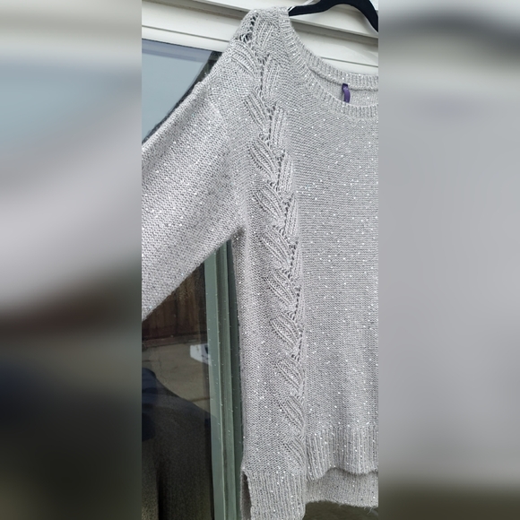 NYDJ Sparkly Cozy Knit Silver Gray Elegant Sweater - Size L - Picture 9 of 15